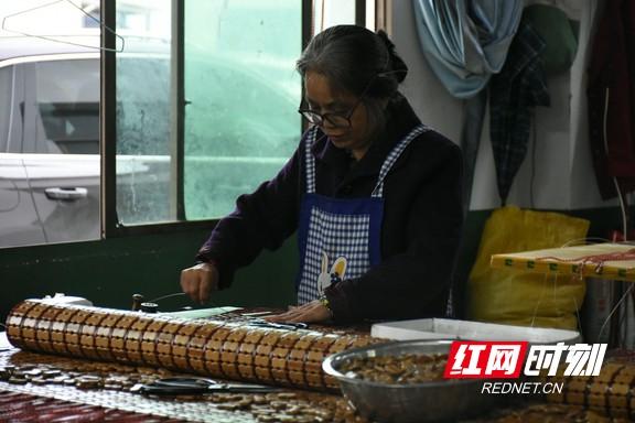 刘春能：桃江农村电商领头雁  做脱贫致富代言人(图4)